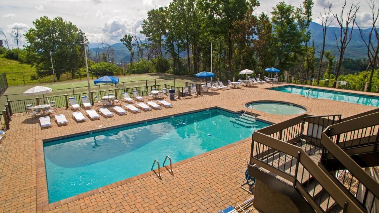 Moonshine Chalet, Hot Tub, Pool Access, Wifi, 1089 Free Tickets Each Paid Day, Dollywood And More Gatlinburg Εξωτερικό φωτογραφία